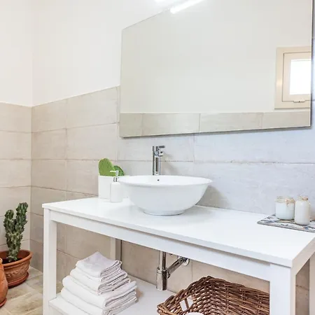 Le Stanze Di Felline- E Monolocali Vacanze- فندق مبيت وإفطار Felline