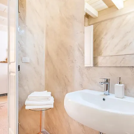 Le Stanze Di Felline- E Monolocali Vacanze- 4* Felline