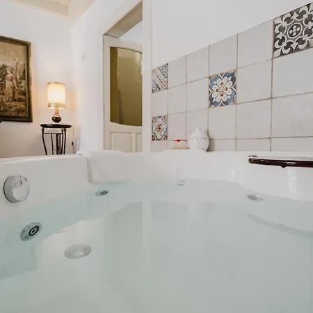 Le Stanze Di Felline- E Monolocali Vacanze- 4*