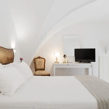 Le Stanze Di Felline- E Monolocali Vacanze- فندق مبيت وإفطار 4*