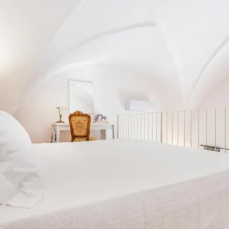 Le Stanze Di Felline- Monolocali Vacanze- Bed & Breakfast