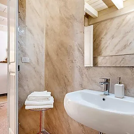 Bed & Breakfast Le Stanze Di Felline- E Monolocali Vacanze- 4*