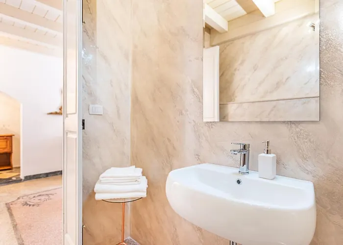 Le Stanze Di Felline- E Monolocali Vacanze- 4* 费尔莱恩